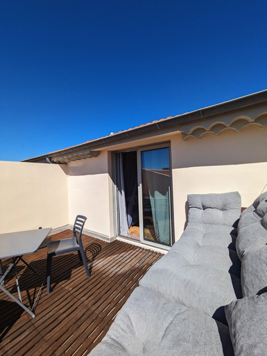 Others 5, Top Floor Studio Le Nid d’Amour Mandara Beach, Alpes-Maritimes