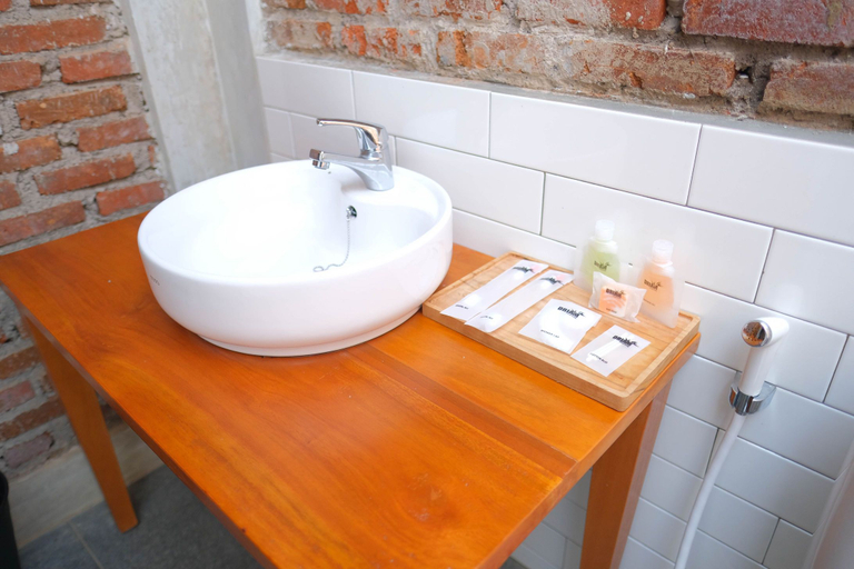 Bathroom 8