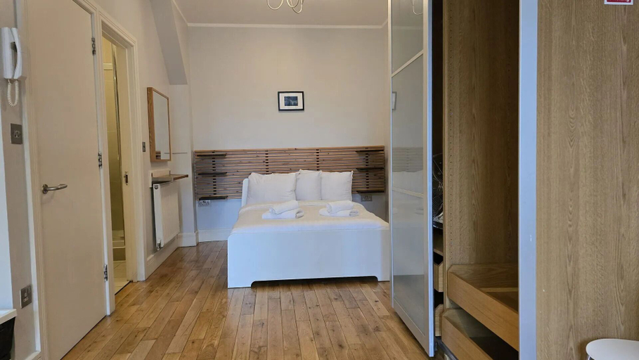 Bedroom 2, Westciti Chatsworth Road Apartments, London