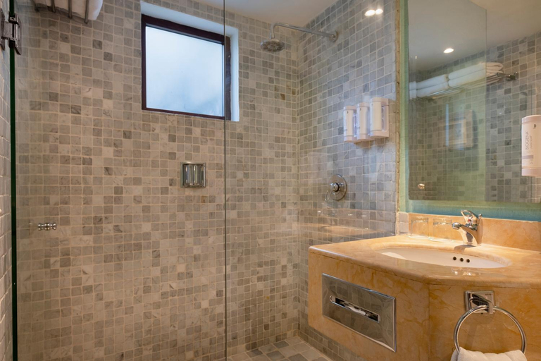 Bathroom 5, Iberostar Waves Cozumel, Cozumel