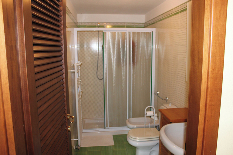 Bathroom, Cozy Pietrasanta central apartment with Loft, Lucca