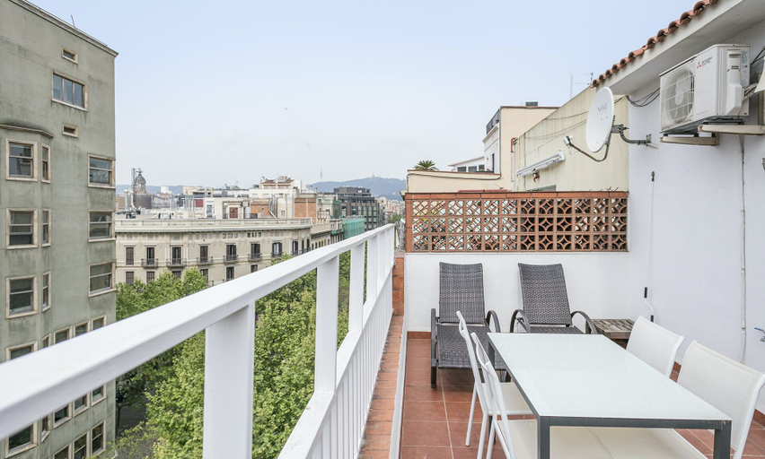 Others 5, Alcam Pau Claris, Barcelona