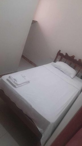 Bedroom 4, HOTEL EUSKAL BEACH, Salinas