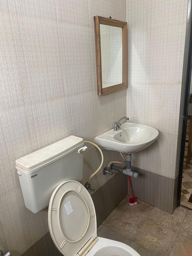 Bathroom, Calangute Beach Crystal, North Goa