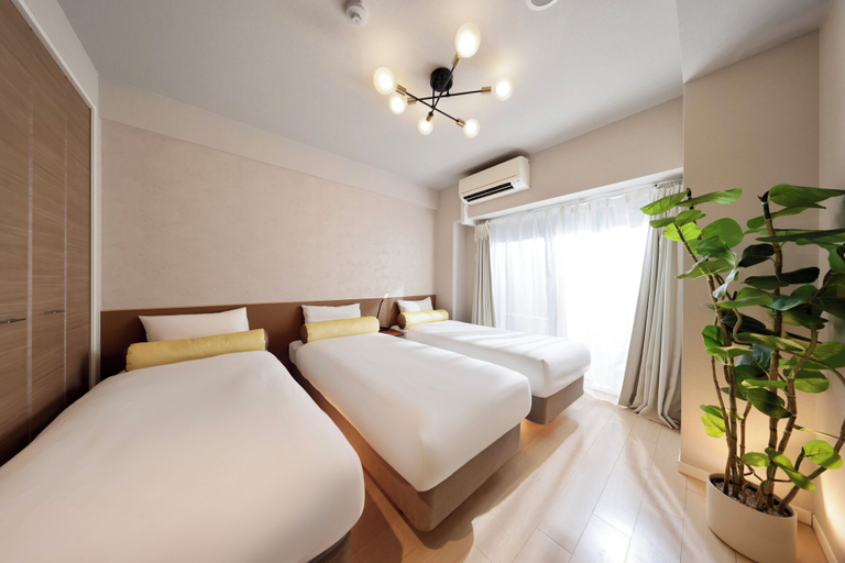 Bedroom 2, Crystalexe nippombashi, Osaka