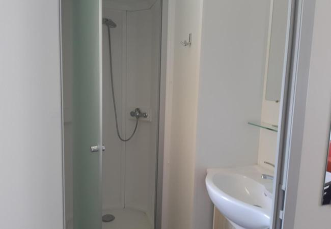 Bathroom, Camping Onlycamp Les Peupliers du Lac, Savoie