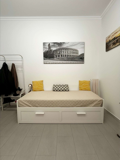 Room 3, Casa Maria in Roma With 1 Bedrooms and 1 Bathrooms, Rome