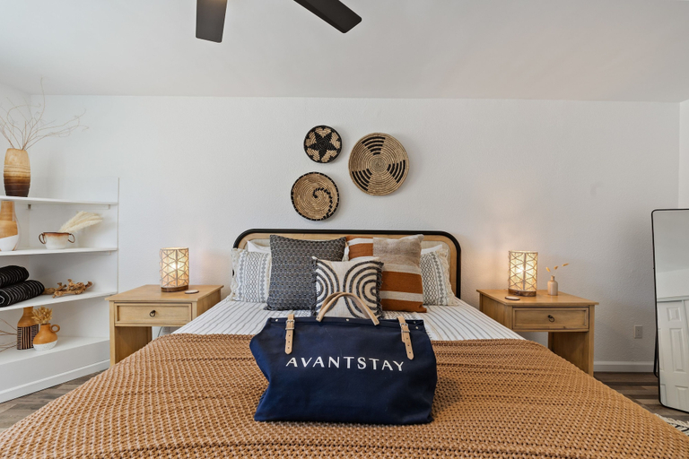 Bedroom 4, Dune Rise by Avantstay Chic Oasis w Patio, San Bernardino