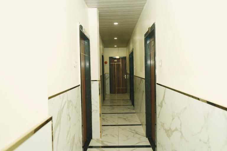 Others 5, Capital Hotel In, Bhopal