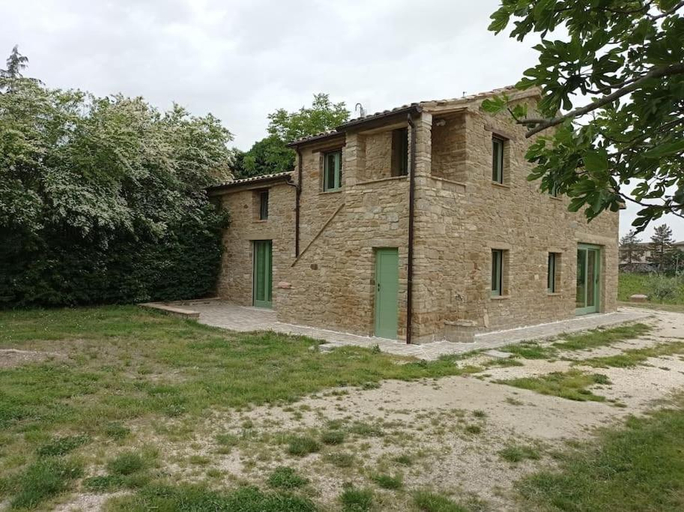 Others 4, Villa Incanto, Macerata