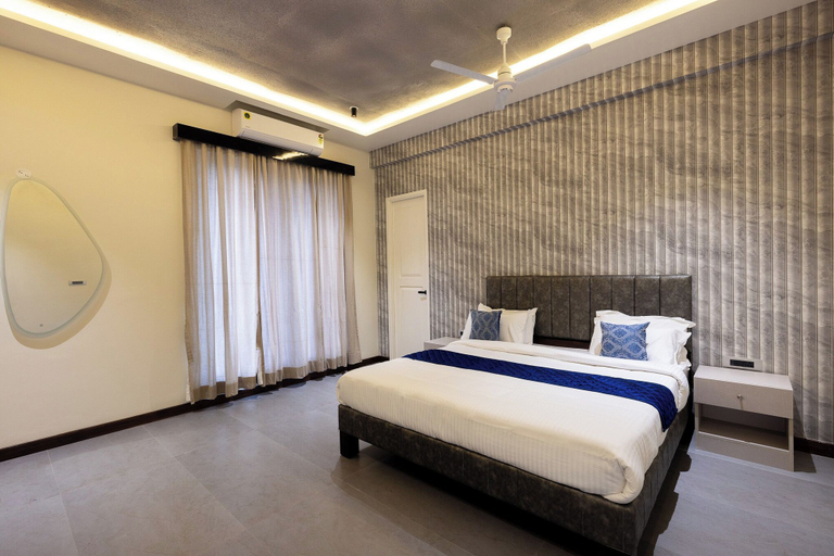 Bedroom 24
