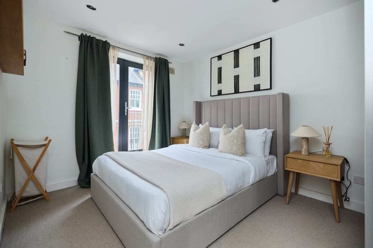 Bedroom 4, The Shoreditch Retreat - Inviting 2bdr Apartment, London