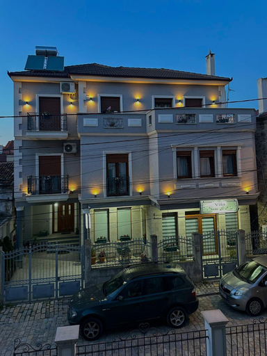 Guesthouse Sara & Esi, Korçës