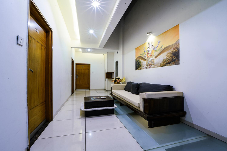 Bedroom 3, Hotel Sri Sri Executive Lodging, Kolhapur