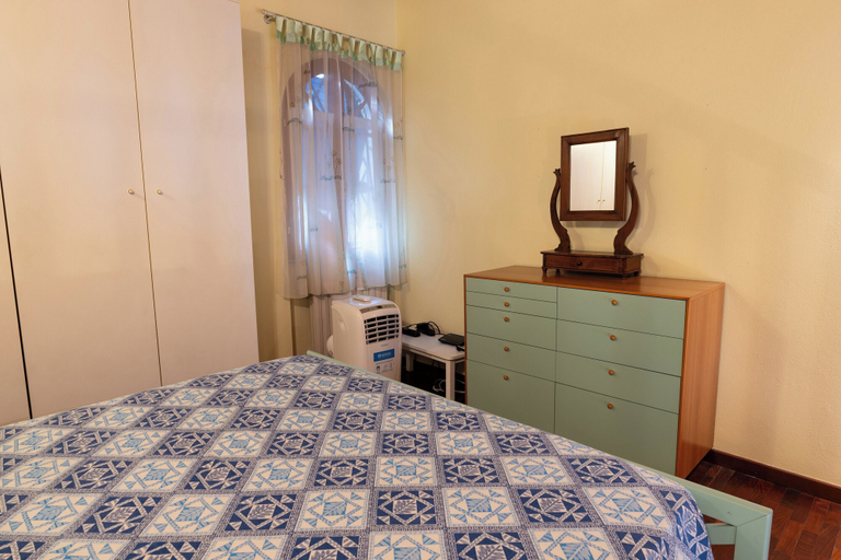 Room 3, Cozy Pietrasanta Central Apartment With Loft, Lucca
