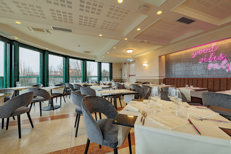 Food & Drinks 5, Just Hotel Saronno, Varese