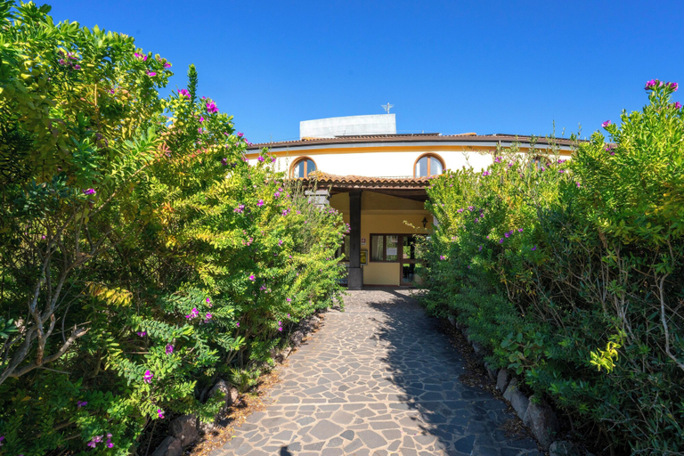 Exterior & Views 2, Hotel Medar with pool in Arborea, Oristano