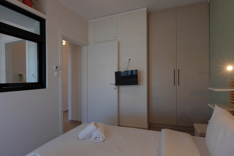 Bedroom 2, New Cozy Apt with Balcony close to Metro, Central Macedonia