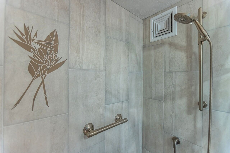 Bathroom 4, Menehune Shores 324 2 Bedroom Condo, Maui
