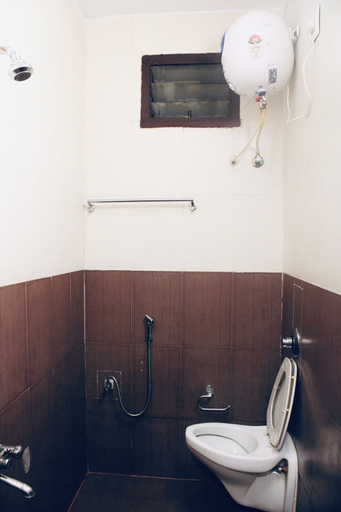 Bathroom 4, VCP Beach Resort, Viluppuram