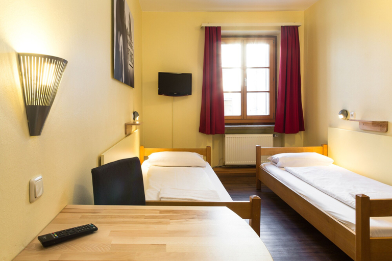 Bedroom 3, Euro Youth Hotel, München