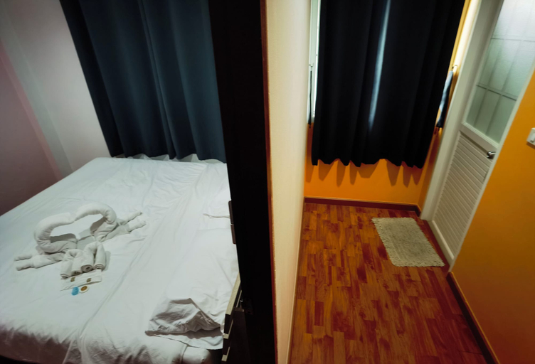 Bedroom 12