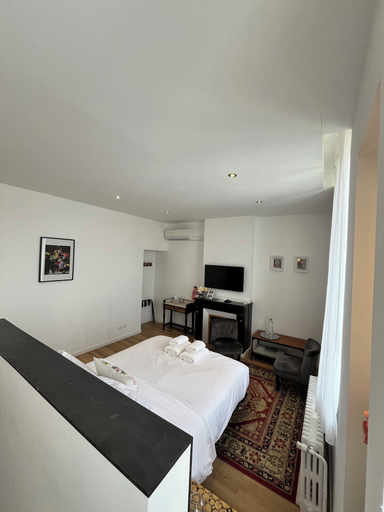 Bedroom 2, SalutBB Chambre d'hote, Aude