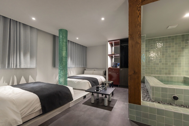 Bedroom 23