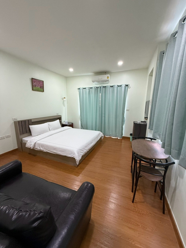 Bedroom 5, The Burapa Rooms, Samphantawong
