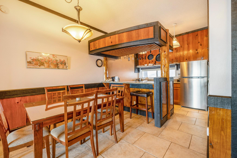 Dining Room 14