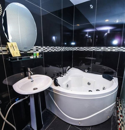 Bathroom 5, Hotel Holmes Johor Jaya, Johor Bahru