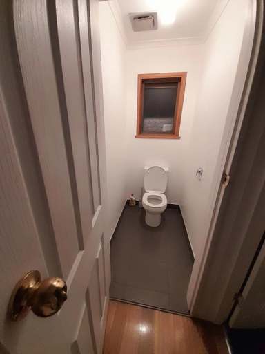 Bedroom 4, Quiet Room with off street parking in Hobart, Glenorchy
