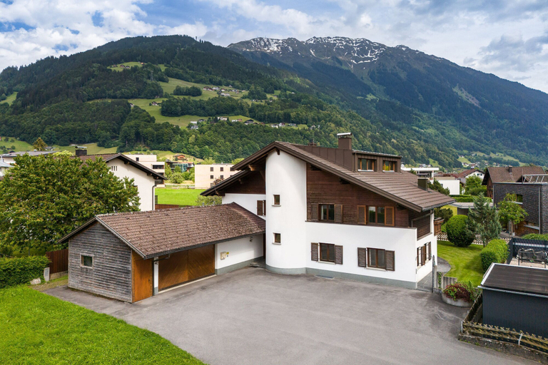 Exterior & Views 2, Alpenblick Appartements - 5-zimmer Gartenwohnung, Bludenz