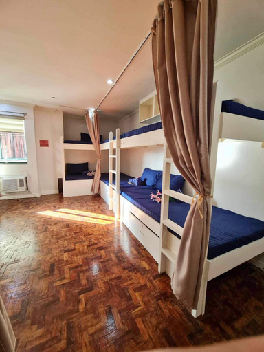 Cozy Condo Unit at Palm Towers, Makati City