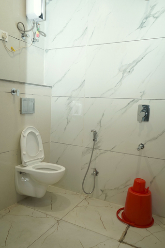 Bathroom 3, Capital Hotel In, Bhopal