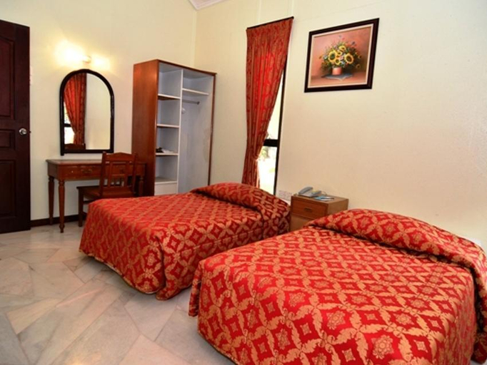 Bedroom 3, Puteri Bayu Beach Resort, Manjung