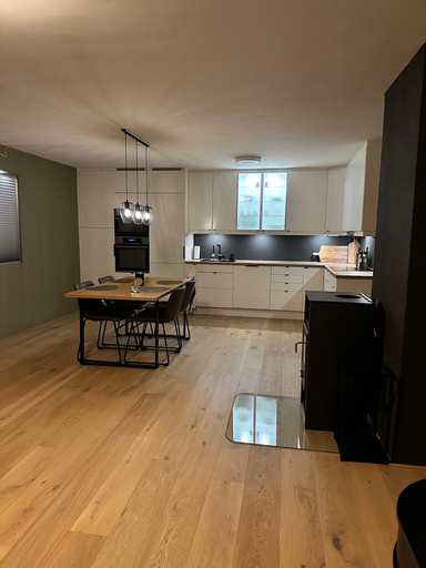 Private kitchen 5, Kvaloysletta - 2 Bed Apartment - Free Parking, Tromsø