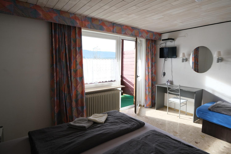 Bedroom 3, Hotel Sonnenmatte, Breisgau-Hochschwarzwald