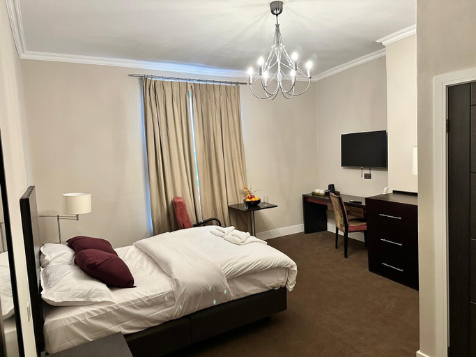Bedroom 5, Green Ariana Hotel, London