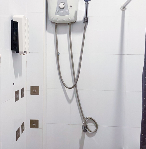 Bathroom 4, MAXi MaMa Room, Ratchathewi