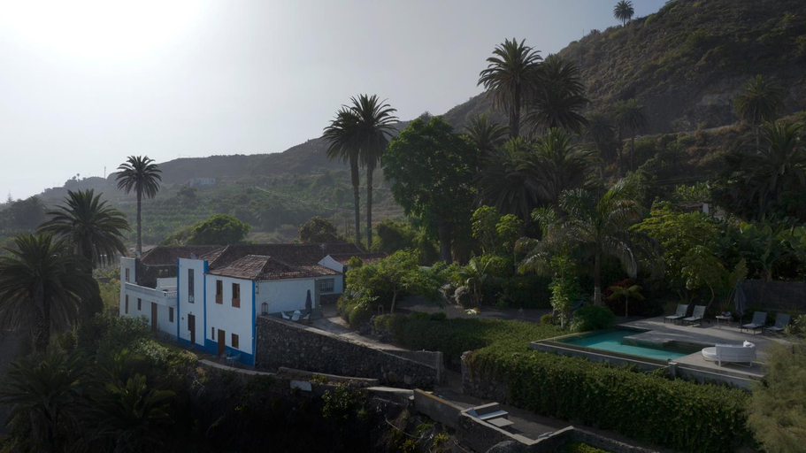 Others 4, Hacienda El Socorro, Santa Cruz de Tenerife