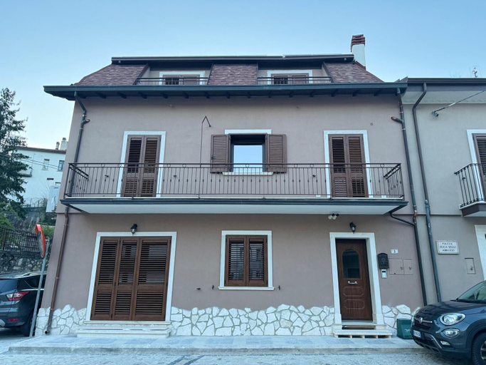 Exterior & Views, Guest House IN PIAZZETTA, L'Aquila