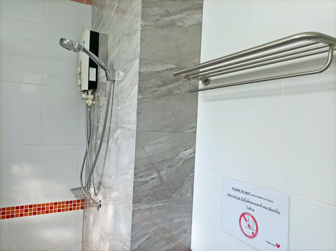 Bathroom 5, Golden Nest Hotel - Suvarnabhumi, Lat Krabang