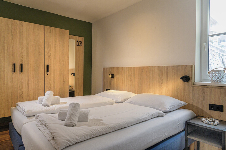 Others 4, Beautiful Apartment in Viehhofen With hot tub, Zell am See