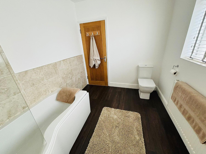 Bathroom 3, Carolines rooms, Cambridgeshire