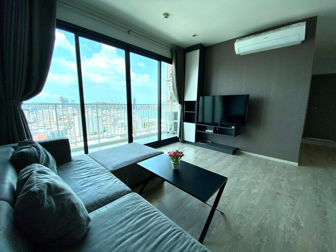 Others 4, Spacious 2 Bedroom Penthouse Condo In The Base 592, Pattaya