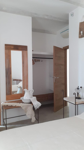 Others 4, B&B Sperlonga, Foggia