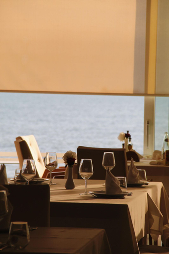 Food & Drinks 5, Ventus Harbor Hotel, Durrësit