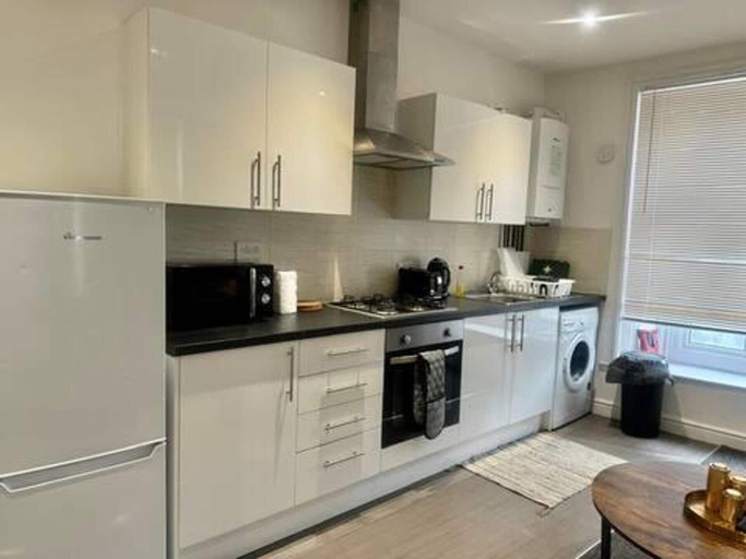 Private kitchen 3, Lewisham - Apartment - Sleeps 5 - Central Location, London