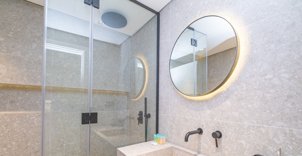 Bathroom 4, LUX The Premium Marina Sea View Suite, Dubai